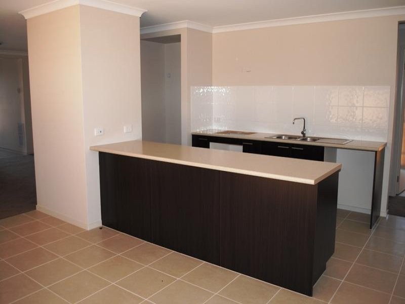 31 Waves Drive, Point Cook VIC 3030