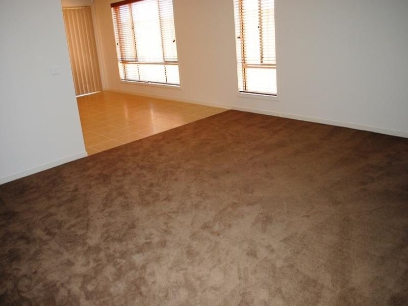 31 Waves Drive, Point Cook VIC 3030