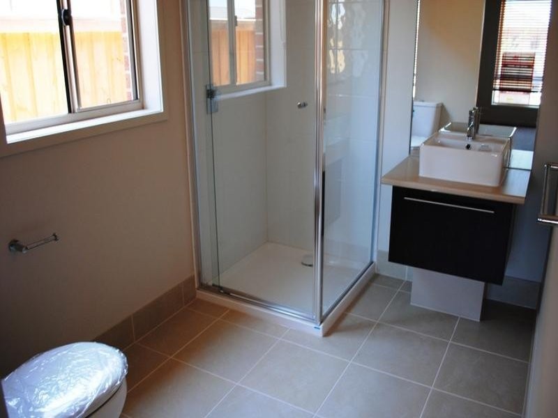 31 Waves Drive, Point Cook VIC 3030