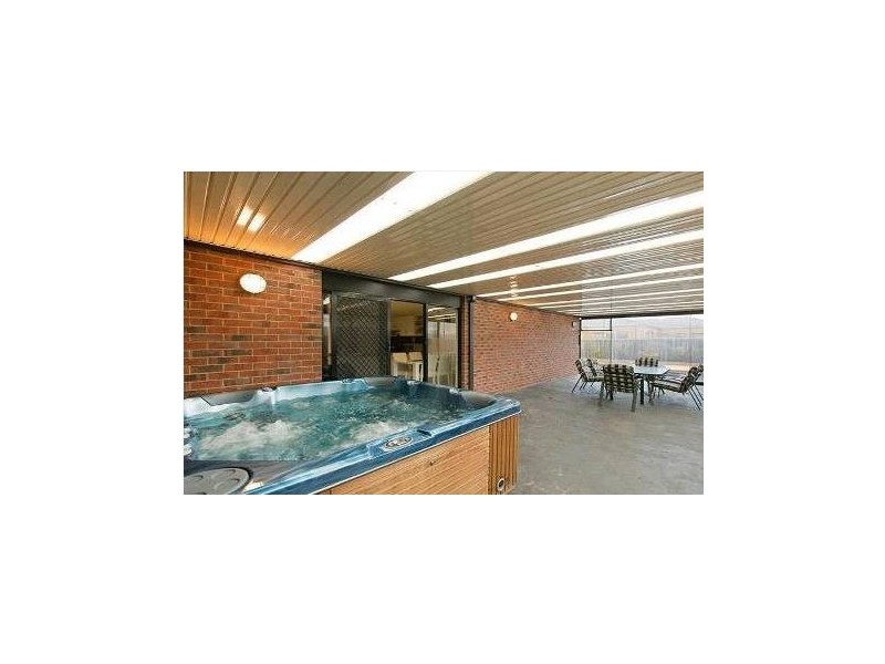 35 Copeland Crescent, Point Cook VIC 3030