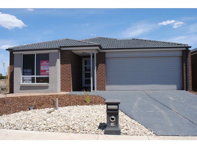 16 Wuranda Parade, Point Cook VIC 3030