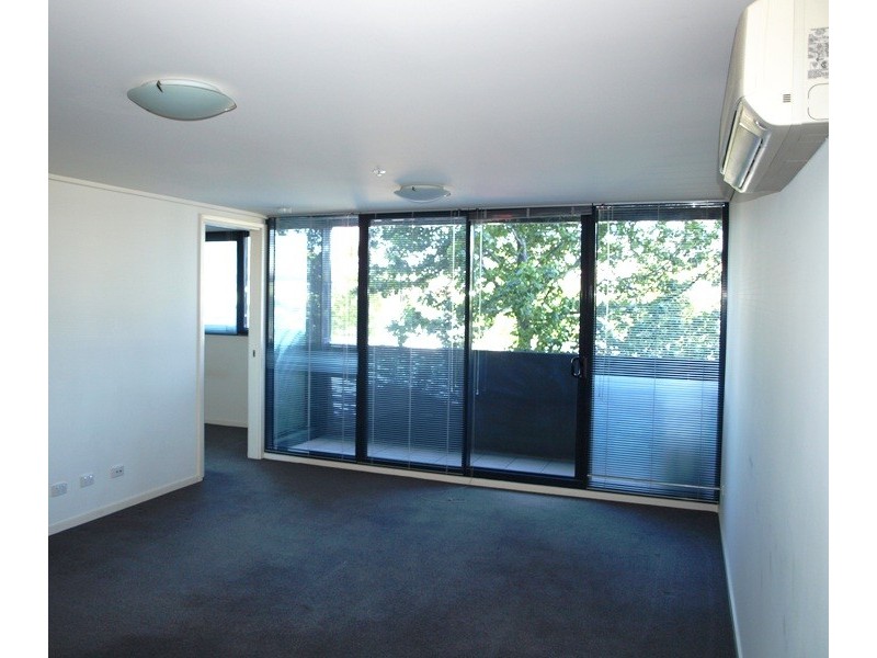 REF 1036/100 Kavanagh Street, Southbank VIC 3006