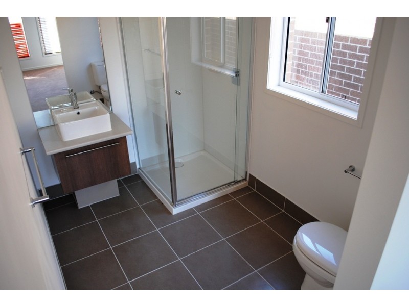 9 Seacoast Street, Point Cook VIC 3030