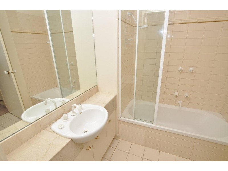 1205/88 Park Street, South Melbourne VIC 3205