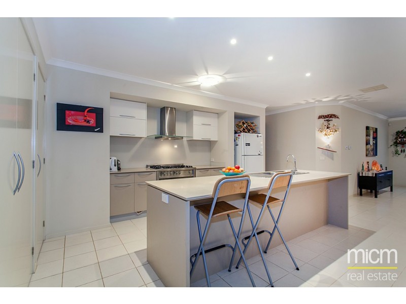 35 Ladybird Crescent, Point Cook VIC 3030