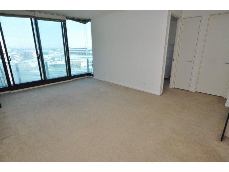 1235/83 Whiteman Street, Southbank VIC 3006