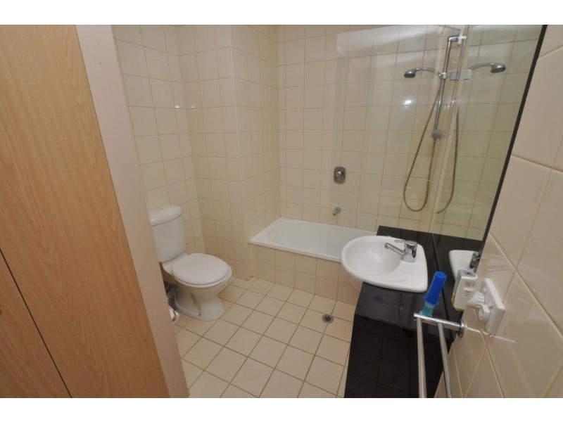 1235/83 Whiteman Street, Southbank VIC 3006