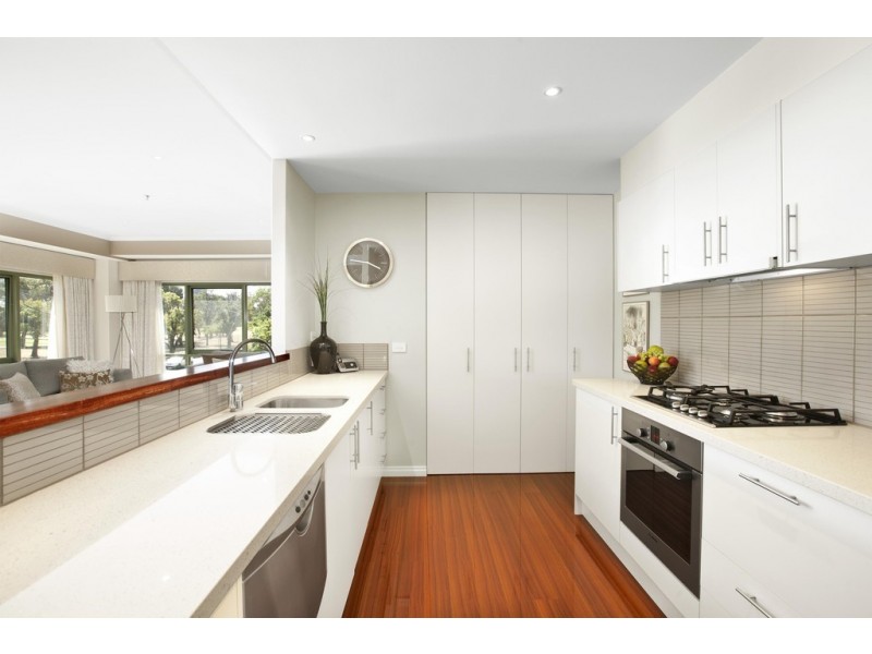 101/15 Queens Road, Melbourne VIC 3004