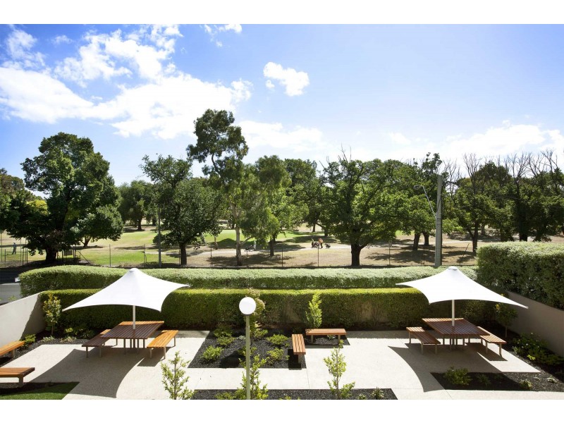 101/15 Queens Road, Melbourne VIC 3004