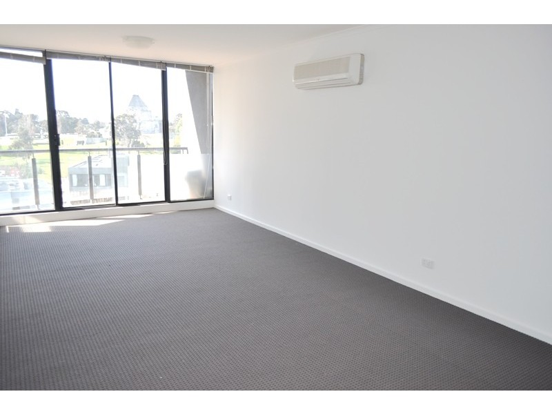 1212/148 Wells Street, South Melbourne VIC 3205