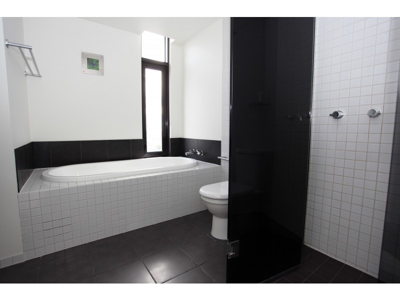 1201/70 Lorimer Street, Docklands VIC 3008