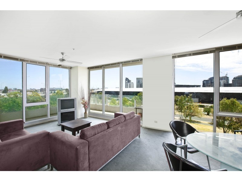 56/83 Whiteman Street, Southbank VIC 3006