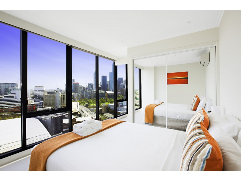 2009/63 Whiteman Street, Southbank VIC 3006