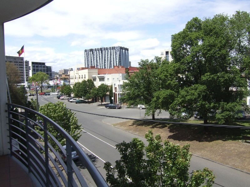 REF 20003/12 Courtney Street, North Melbourne VIC 3051