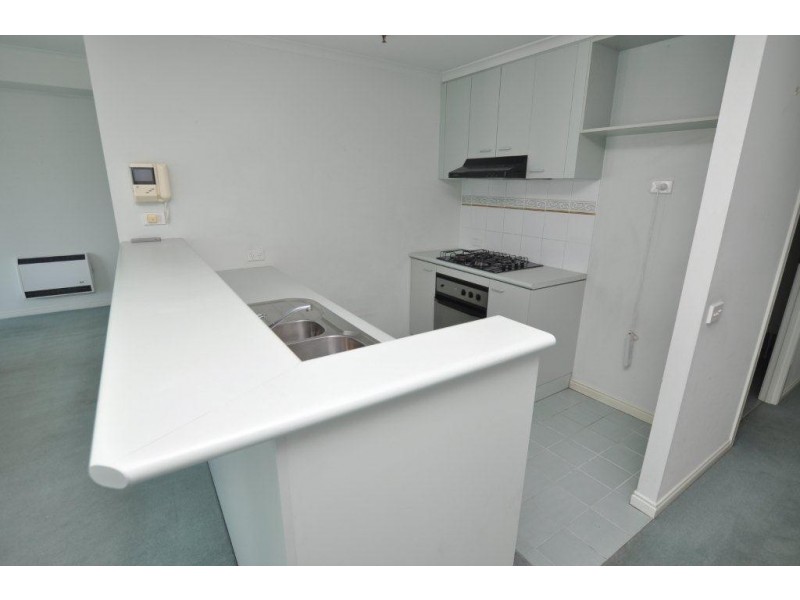 REF 20007/83 Queensbridge Street, Southbank VIC 3006