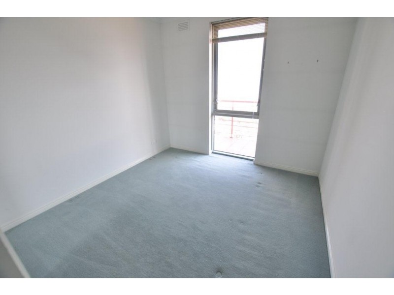 REF 20007/83 Queensbridge Street, Southbank VIC 3006