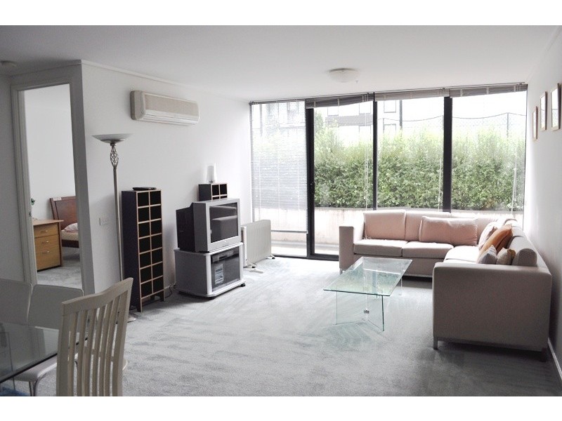 REF 20013/28 Bank Street, South Melbourne VIC 3205