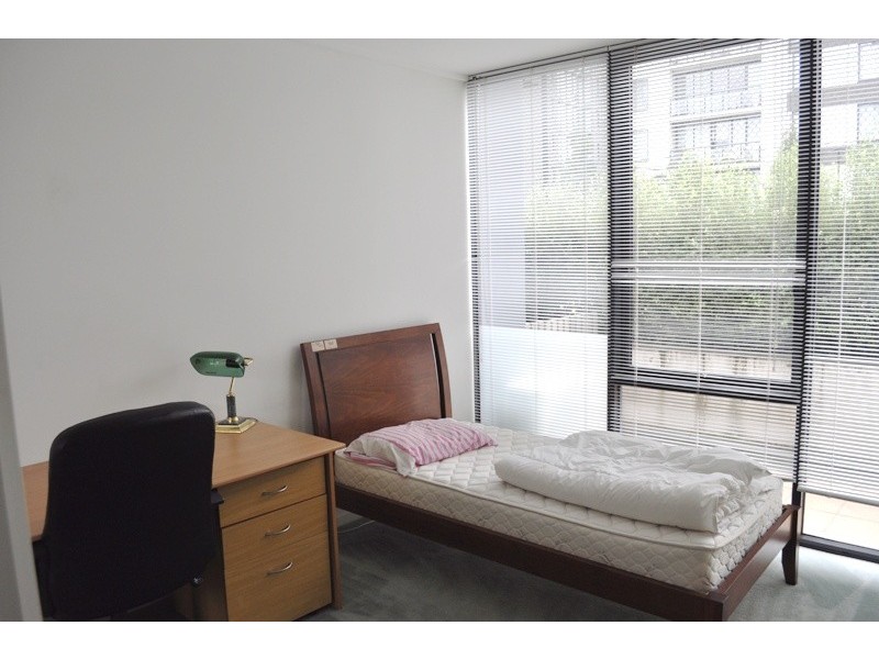 REF 20013/28 Bank Street, South Melbourne VIC 3205