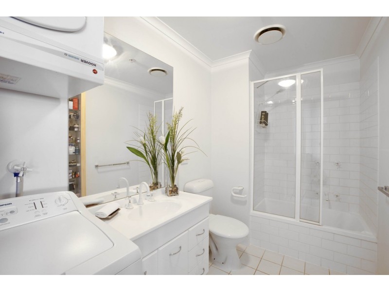 92/79 Whiteman Street, Southbank VIC 3006