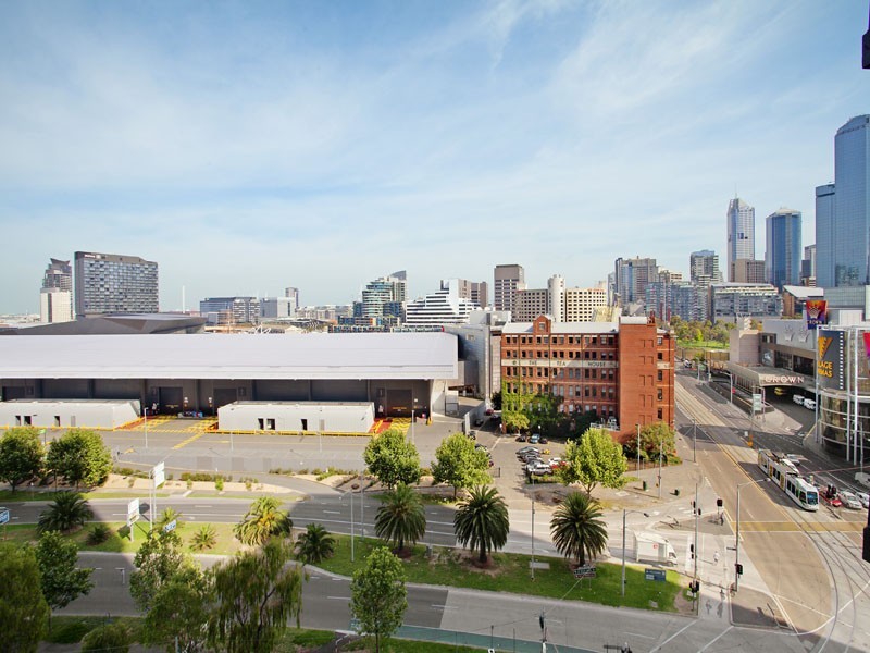 REF 20026/63 Whiteman Street, Southbank VIC 3006