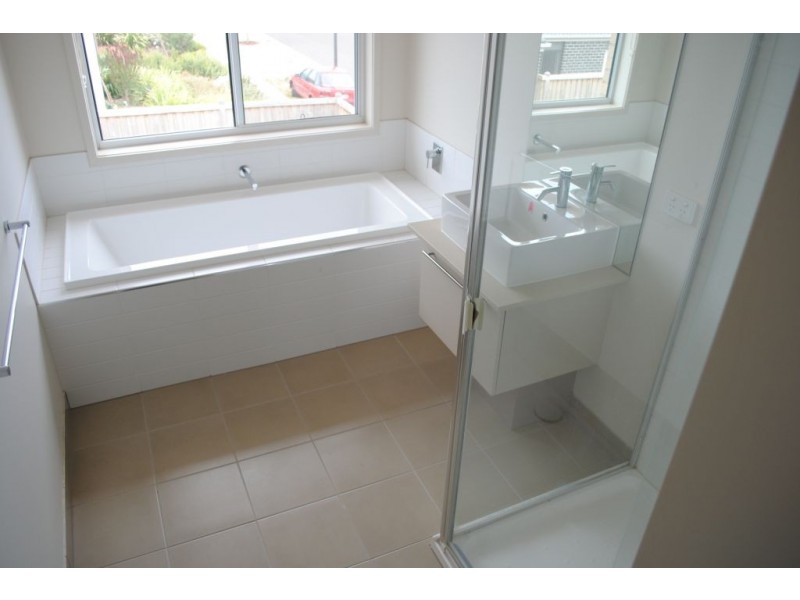 2 Palmtree Place, Point Cook VIC 3030