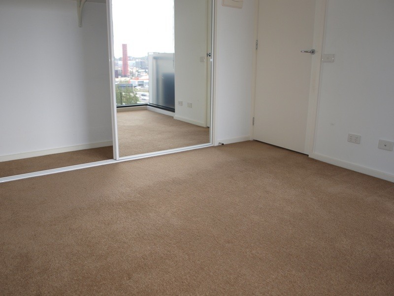 REF 20044/173 City Road, Southbank VIC 3006