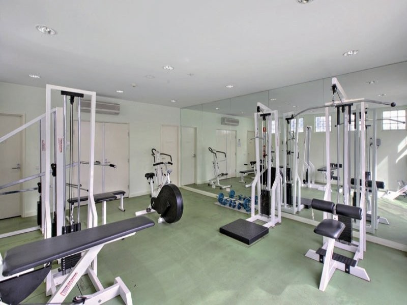 REF 20045/118 Dudley Street, West Melbourne VIC 3003