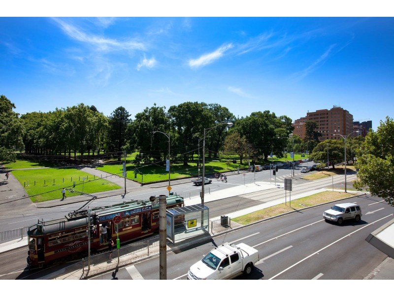 REF 20057/299 Spring Street, Melbourne VIC 3000