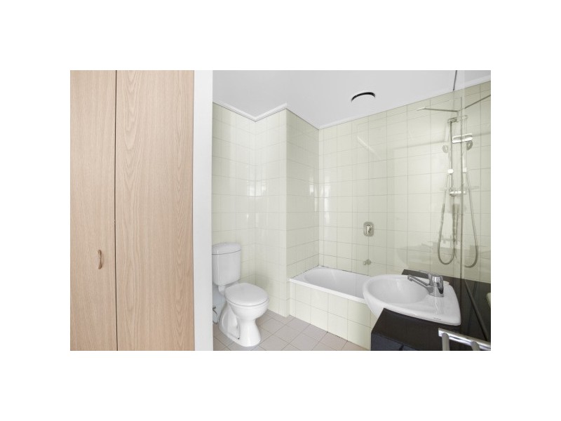 91/83 Whiteman Street, Southbank VIC 3006
