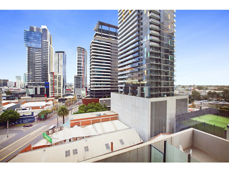 907/63 Whiteman Street, Southbank VIC 3006