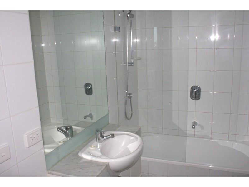 REF 1052/88 Kavanagh Street, Southbank VIC 3006