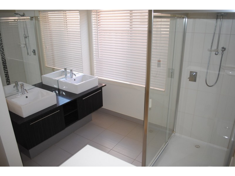 6 Verdure Street, Point Cook VIC 3030