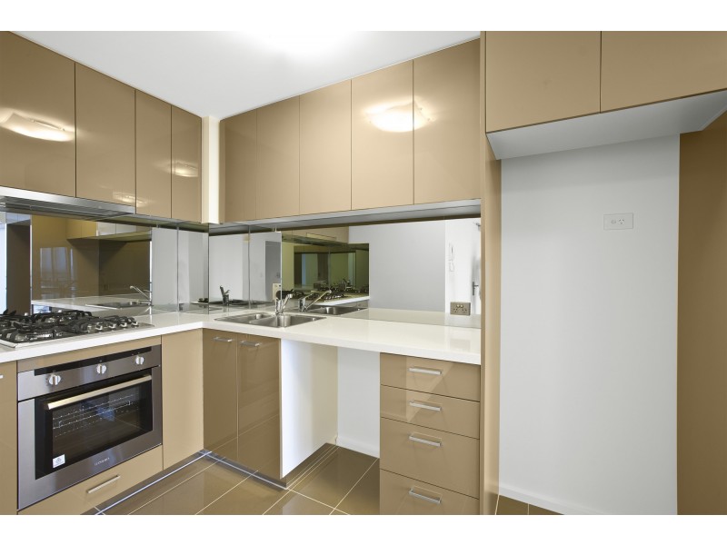 3703/241 City Road, Southbank VIC 3006