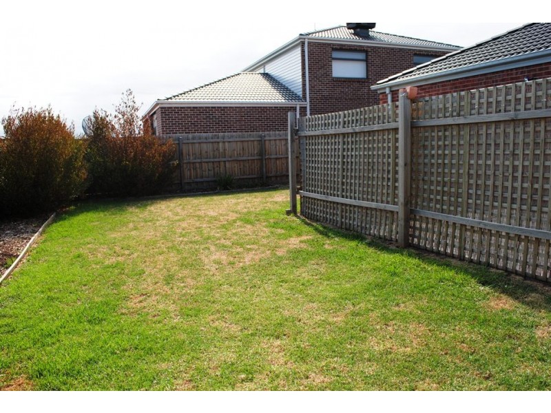 16 Earth Street, Point Cook VIC 3030