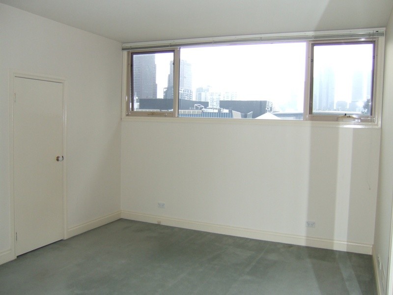 REF 20168/38 Wells Street, Southbank VIC 3006