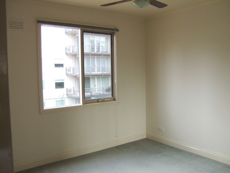 REF 20168/38 Wells Street, Southbank VIC 3006