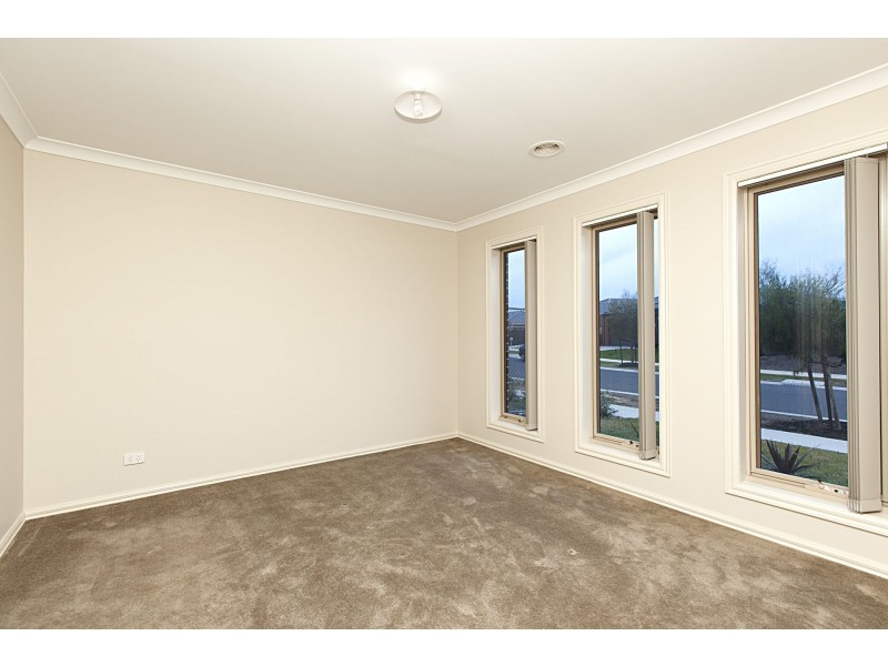 10 Countess Place, Point Cook VIC 3030