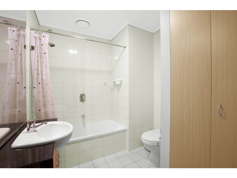 117/83 Whiteman Street, Southbank VIC 3006