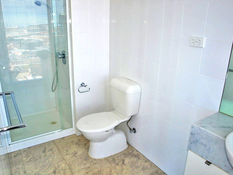 REF 20194/183 City Road, Southbank VIC 3006