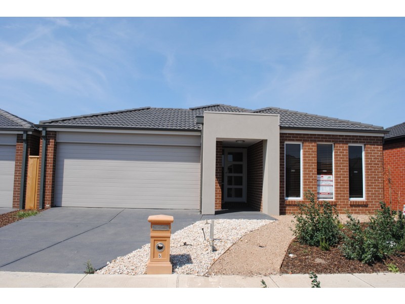 5 Warunda Parade, Point Cook VIC 3030