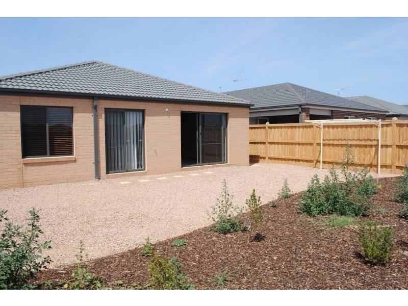 4 Warunda Parade, Point Cook VIC 3030