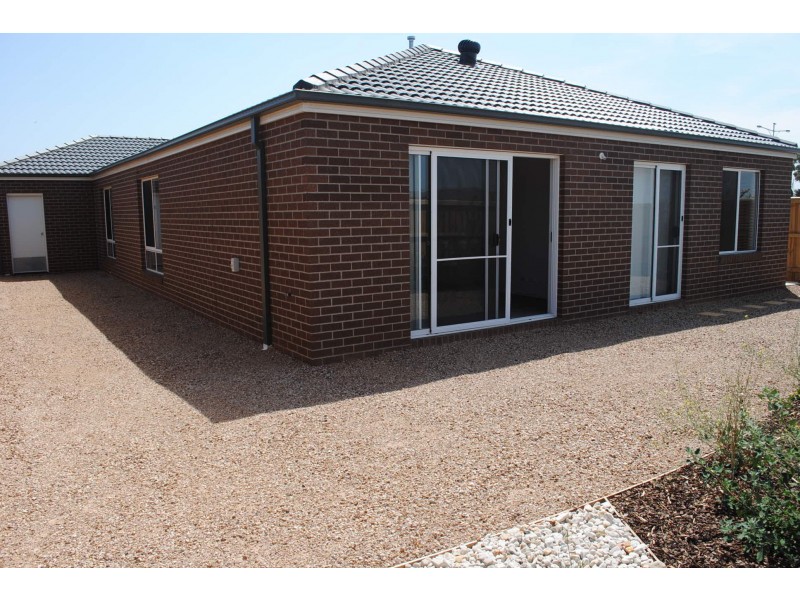 3 Warunda Parade, Point Cook VIC 3030
