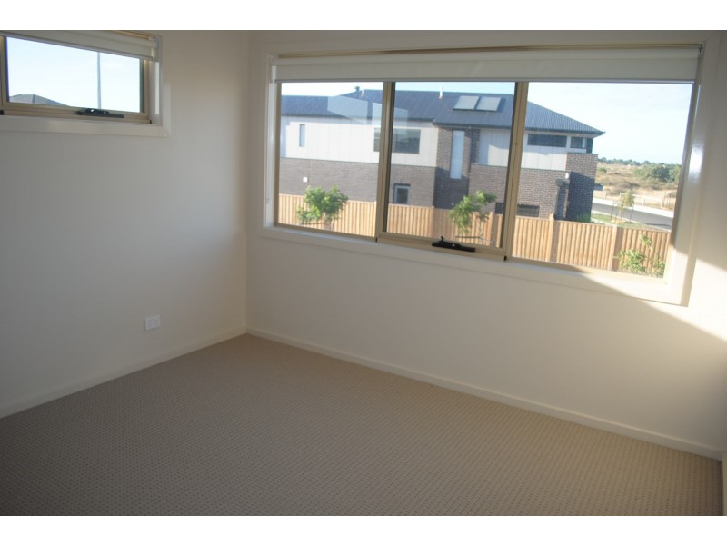 5 Capital Way, Point Cook VIC 3030