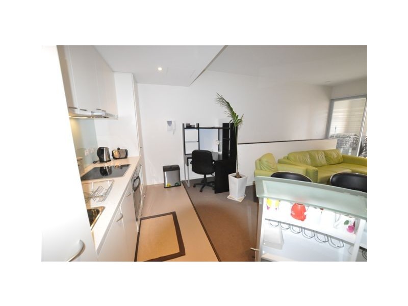 112/50 Dow Street, Port Melbourne VIC 3207