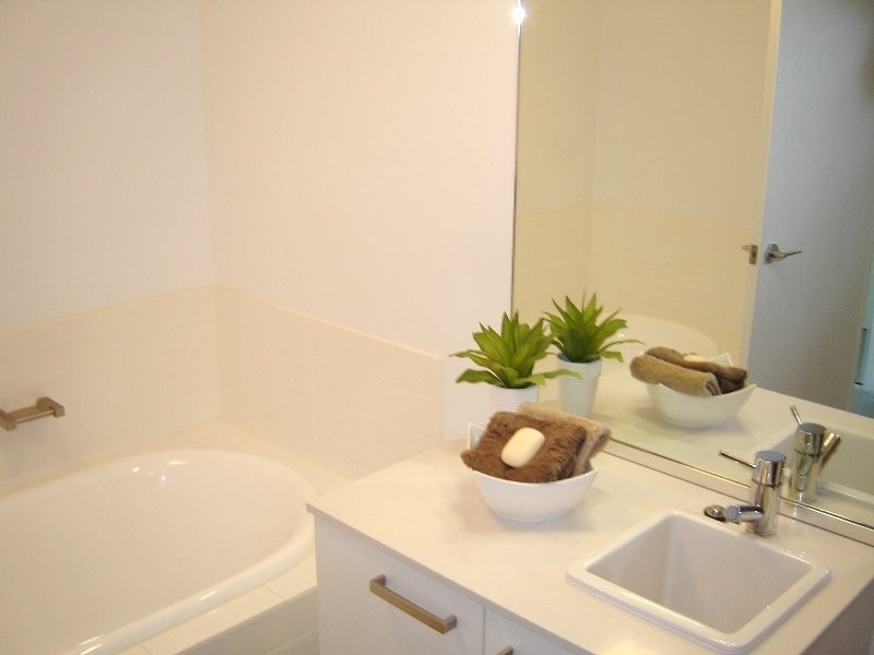 301/159 Beach Street, Port Melbourne VIC 3207