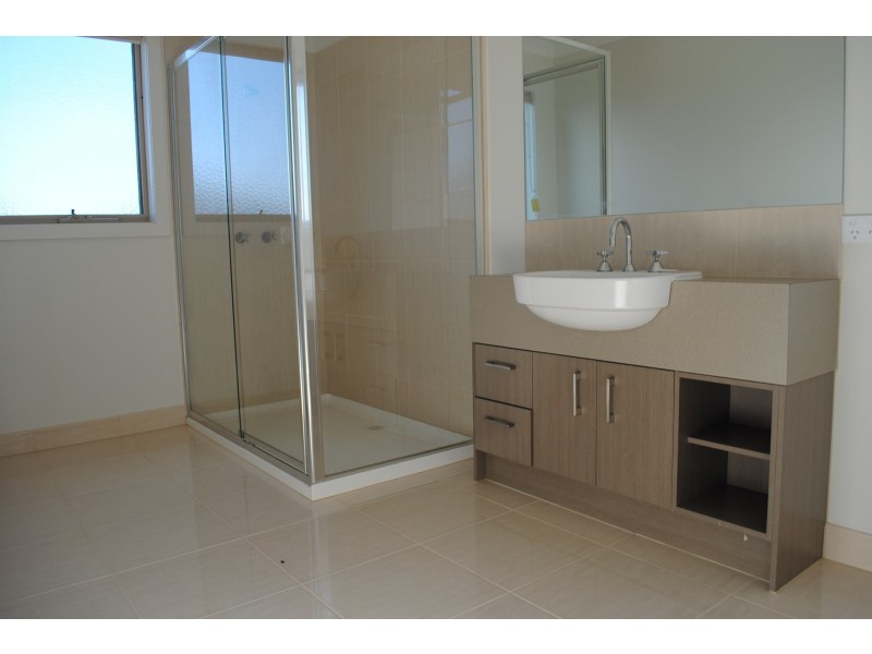 17 Wildcherry Place, Point Cook VIC 3030