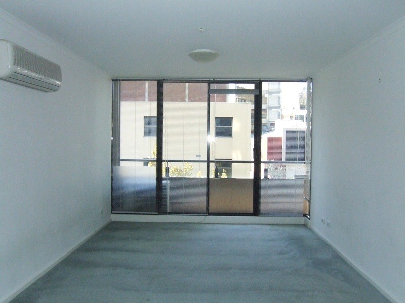 REF 20201/148 Wells Street, South Melbourne VIC 3205