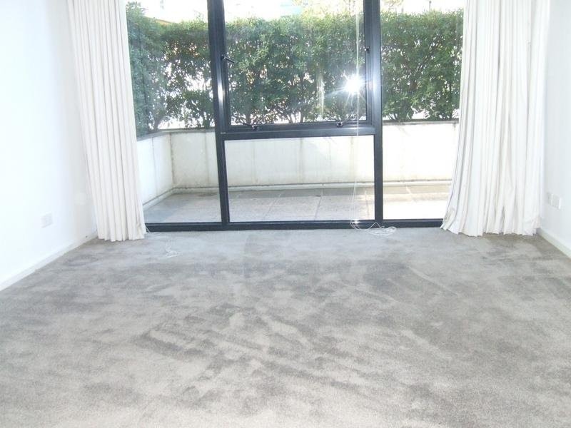 REF 20204/148 Wells Street, South Melbourne VIC 3205