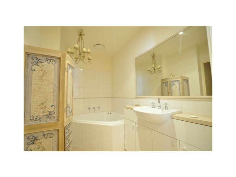 26/1 Riverside Quay, Southbank VIC 3006