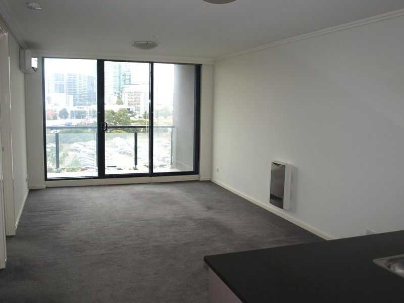 REF 20207/88 Kavanagh Street, Southbank VIC 3006